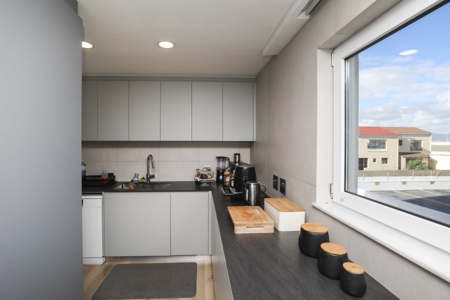 3 Bedroom Property for Sale in Beachfront Western Cape